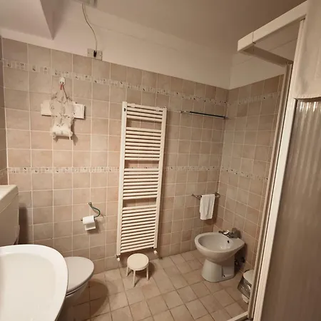 Cascina Montalbano 住宿加早餐酒店 Rosignano Monferrato